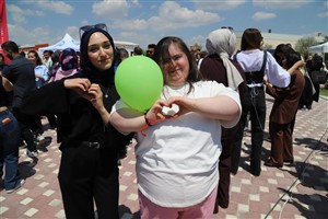 Aksaray Üniversitesinde Engelsiz Bahar Şenlikleri Coşkusu Yaşandı